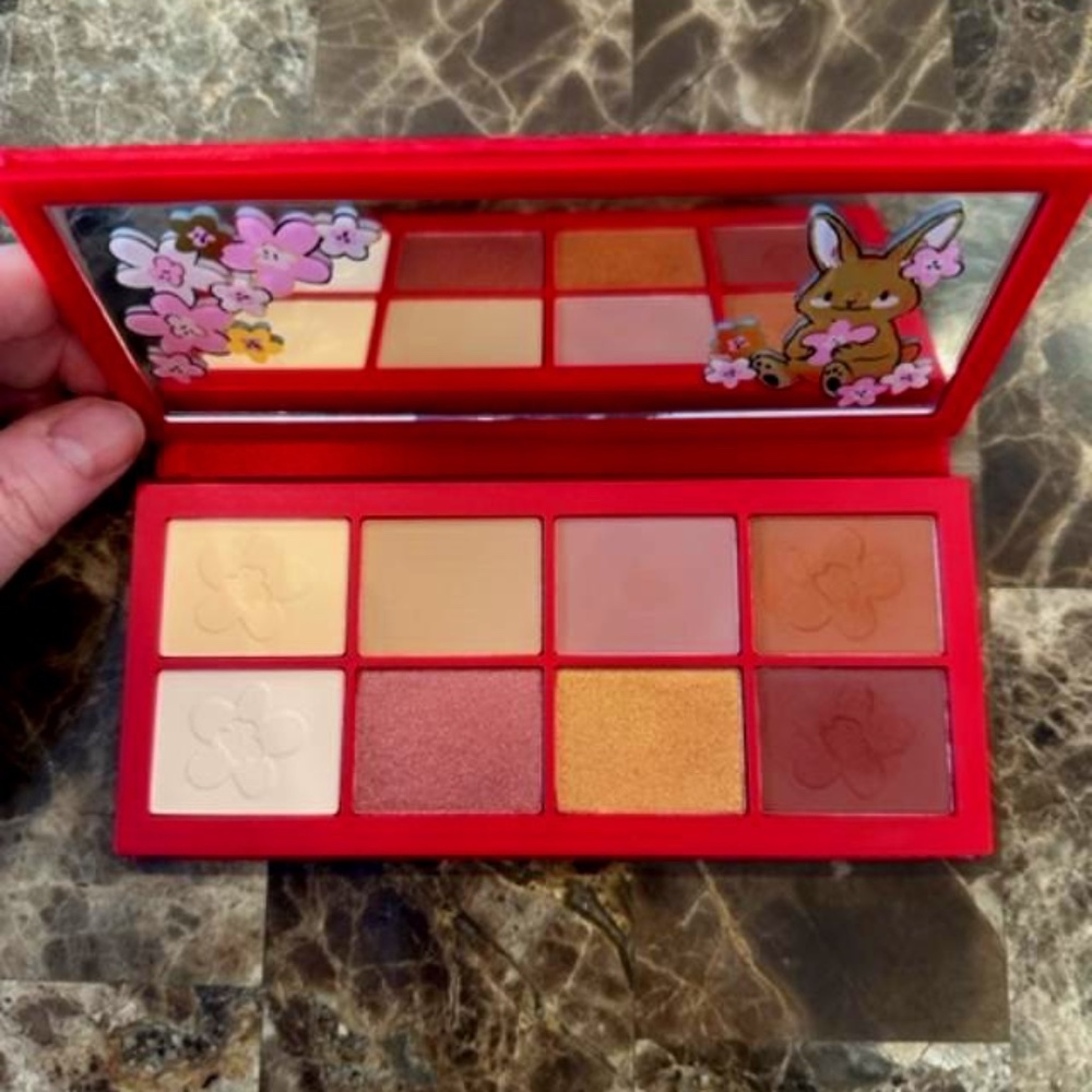 Estee Lauder Radiance in Bloom Lunar Year Palette